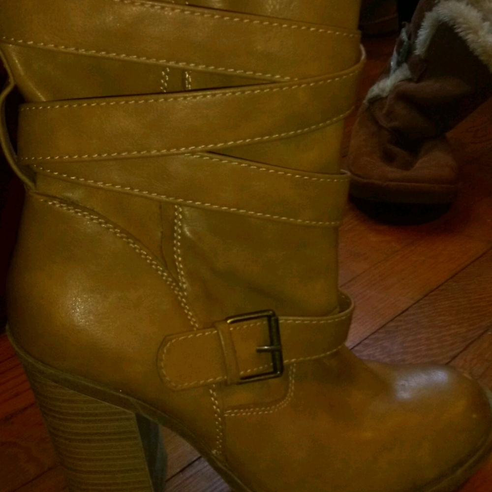 Women's Boots!